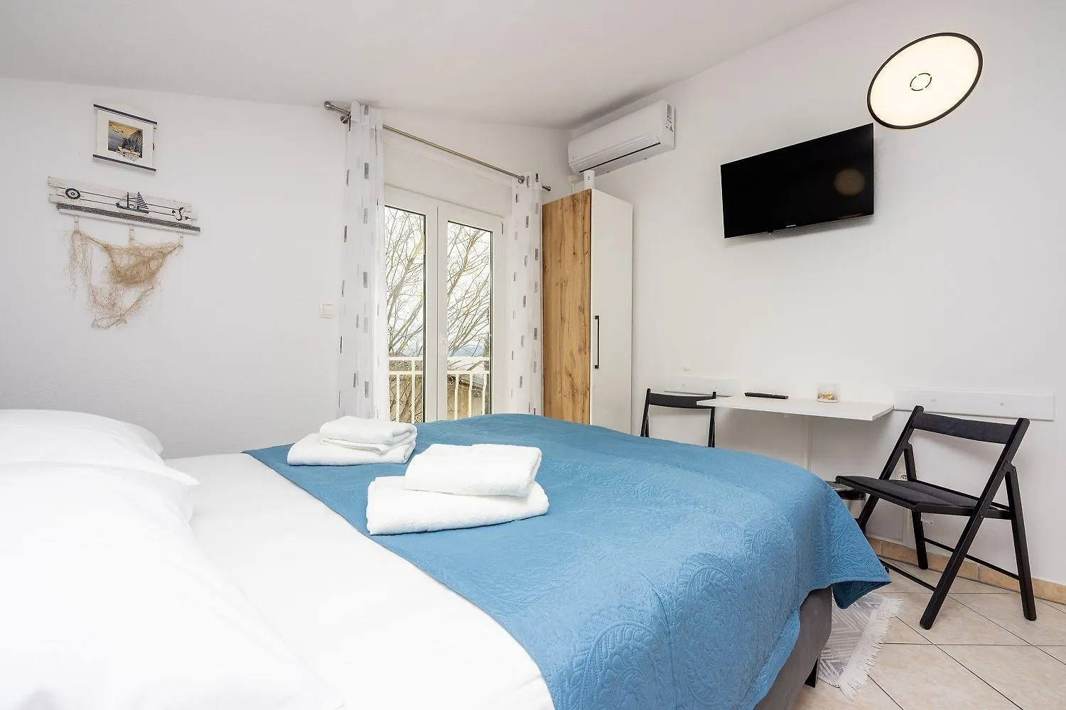 Modernes Studio-Apartment 500 Meter Zum Strand contacts